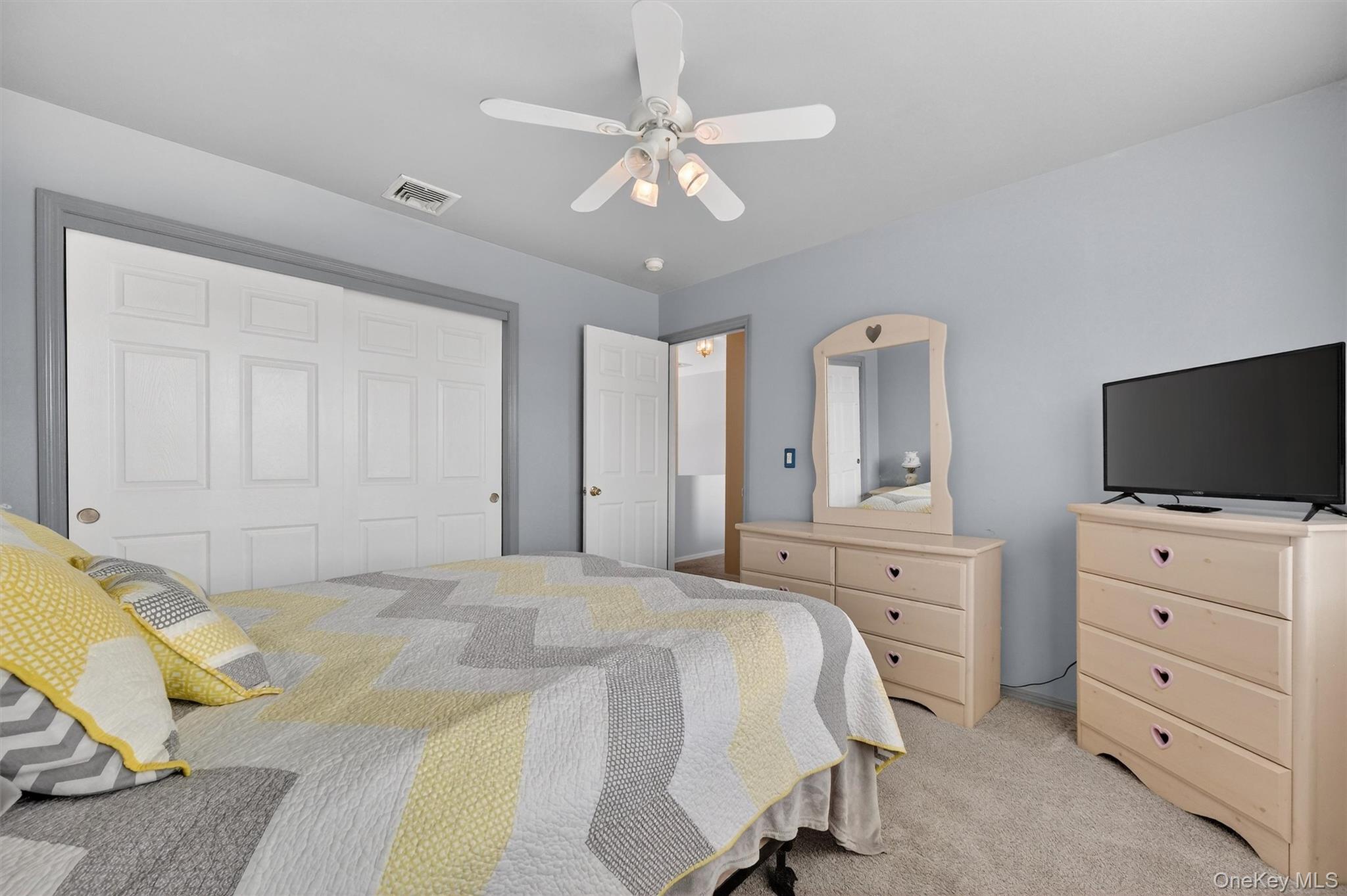 3 Windsor Garden Drive, New Windsor, NY 12553