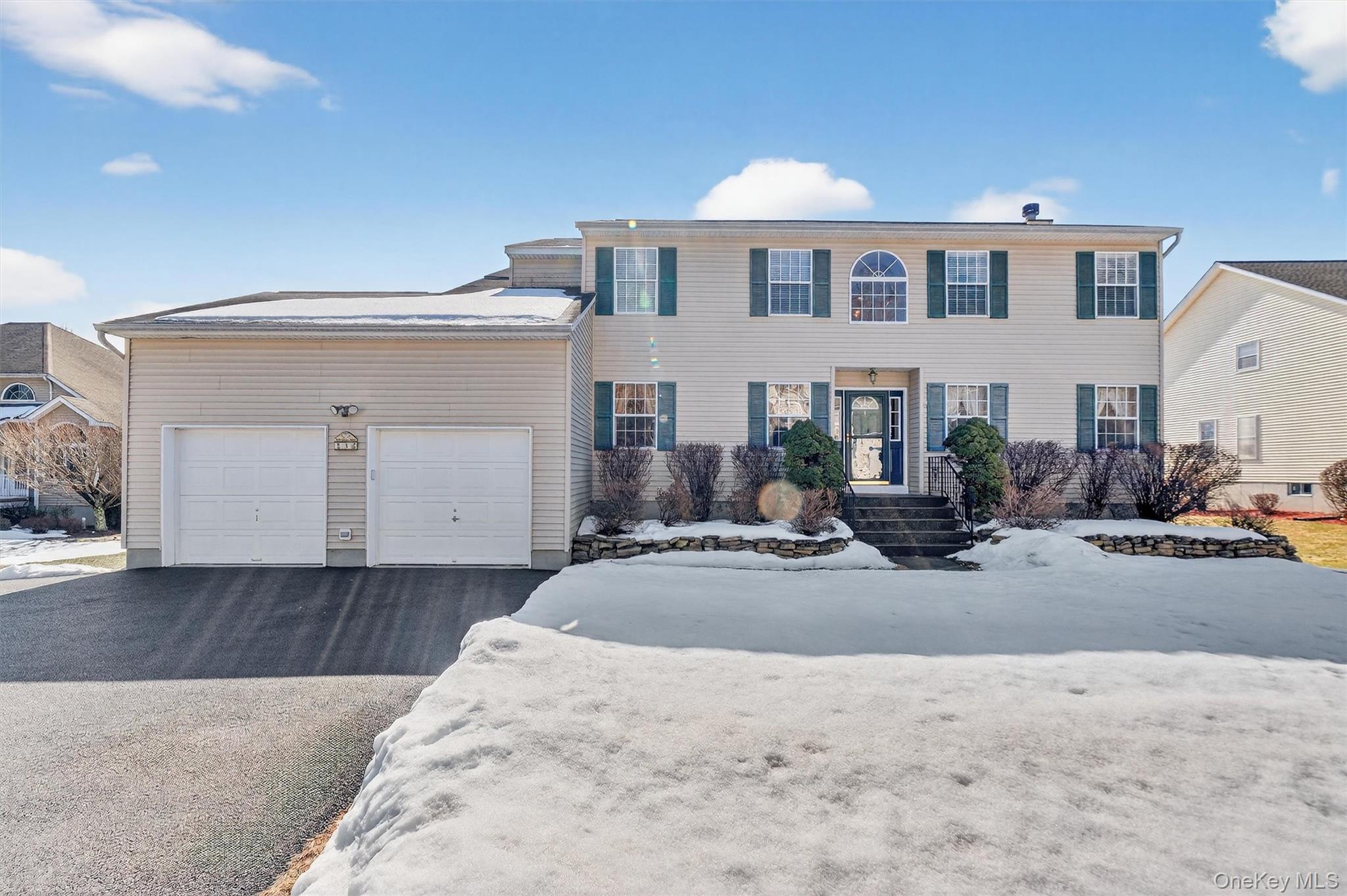 3 Windsor Garden Drive, New Windsor, NY 12553