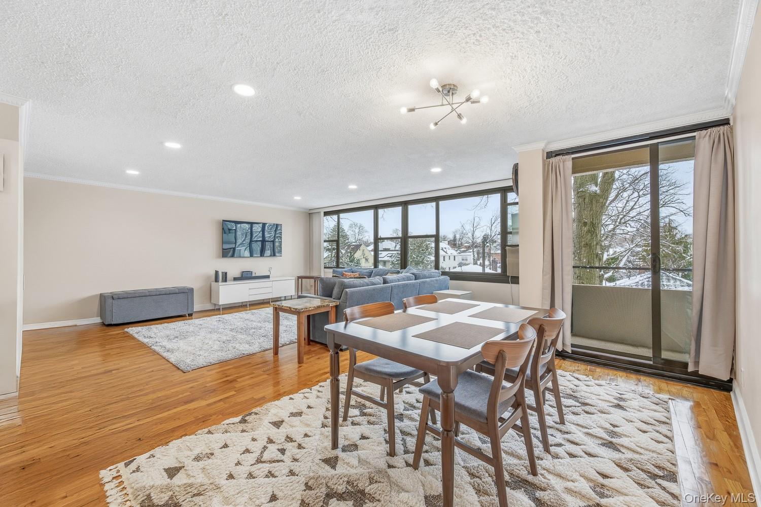 715 162nd Street # 4D, Beechhurst, NY 11357