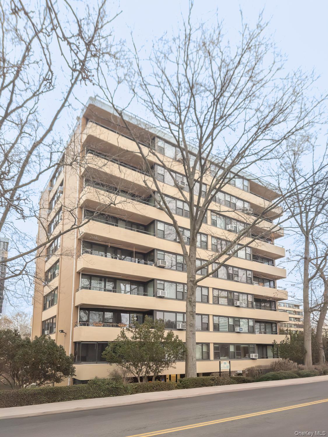 715 162nd Street # 4D, Beechhurst, NY 11357