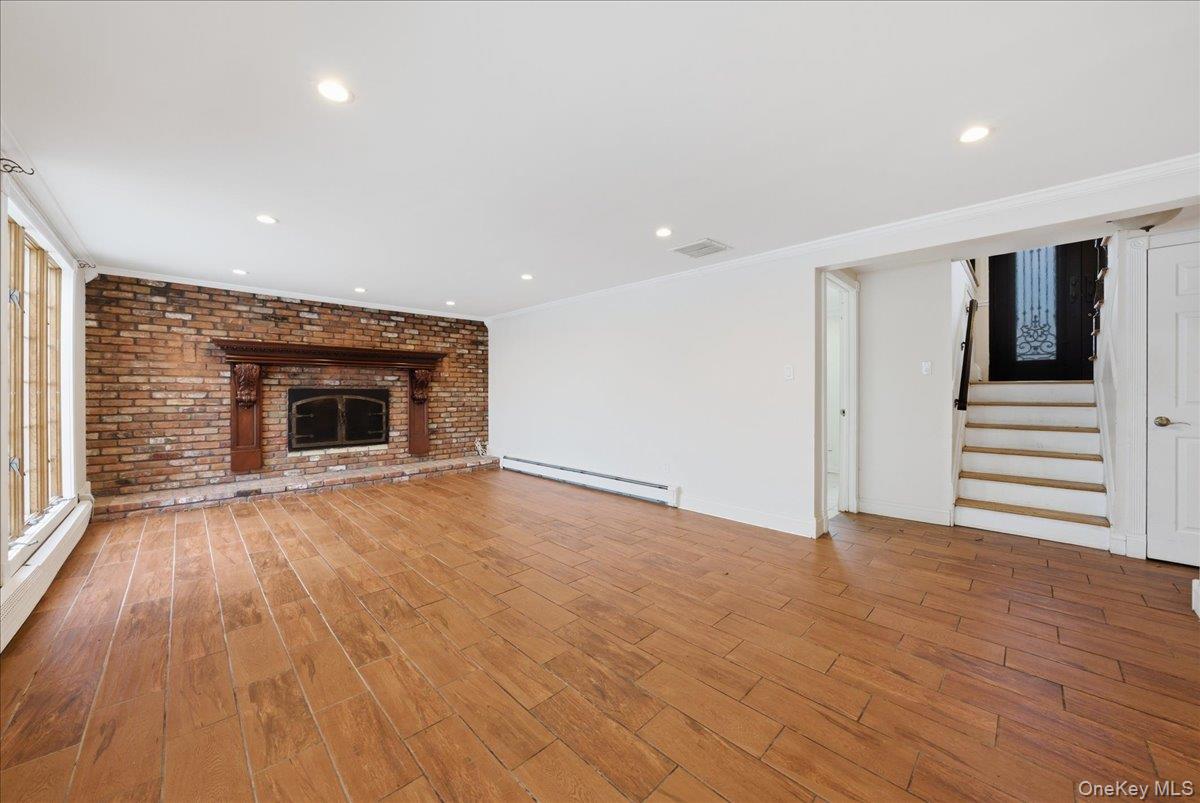 101 Jetmore Place, Massapequa, NY 11758