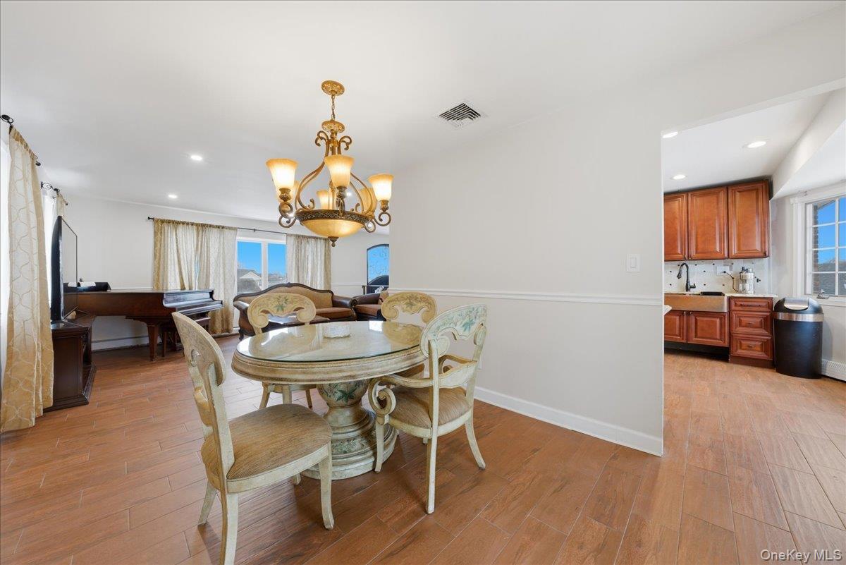 101 Jetmore Place, Massapequa, NY 11758