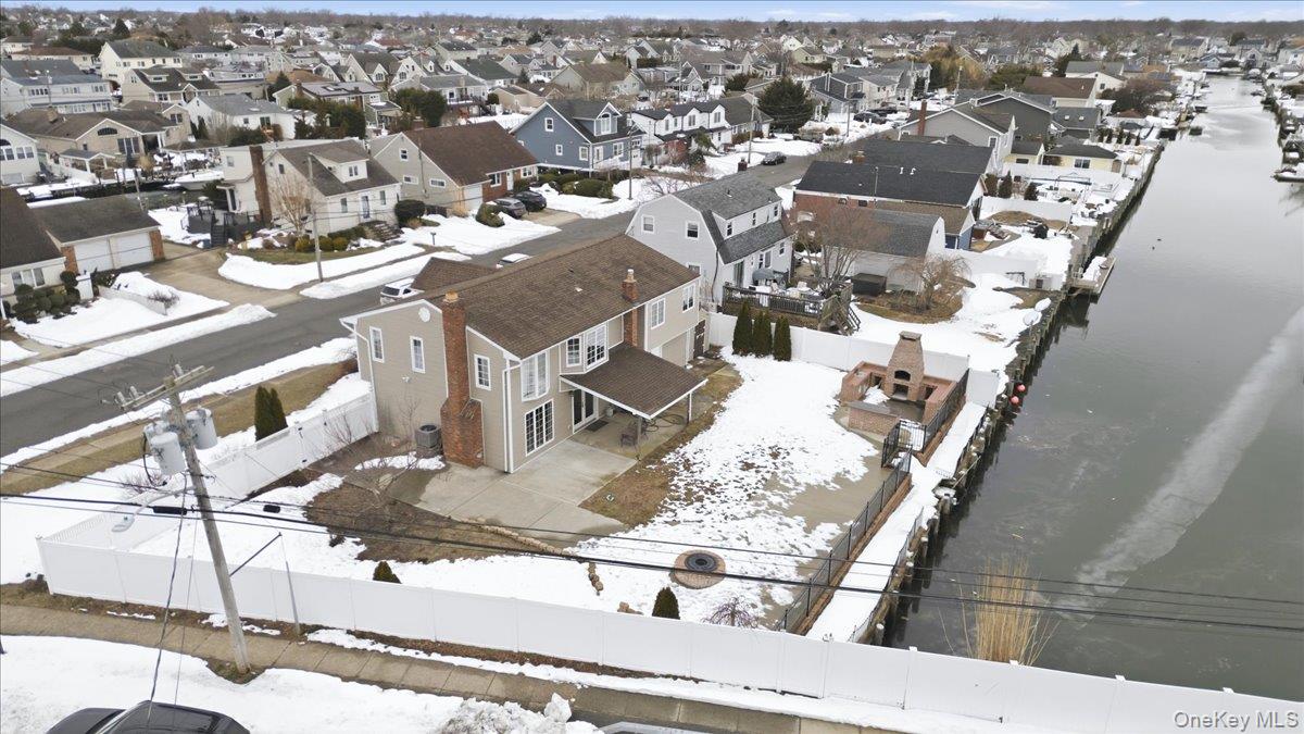 101 Jetmore Place, Massapequa, NY 11758