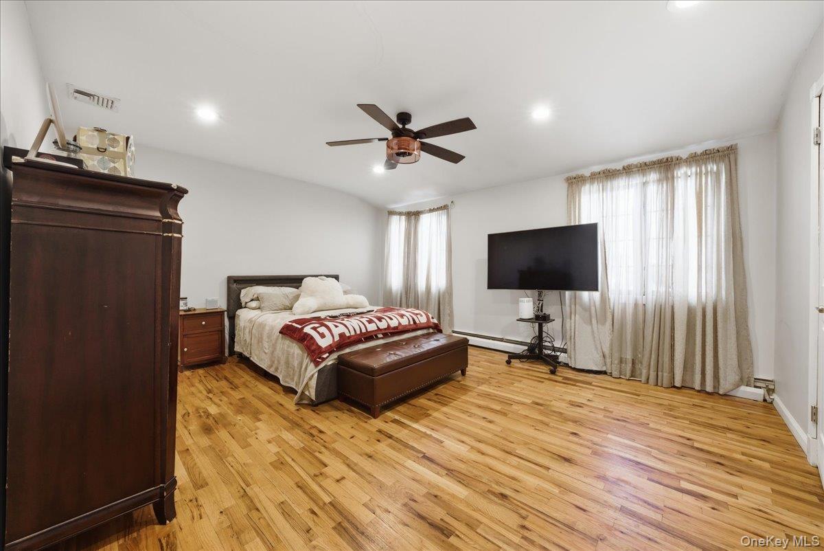 101 Jetmore Place, Massapequa, NY 11758