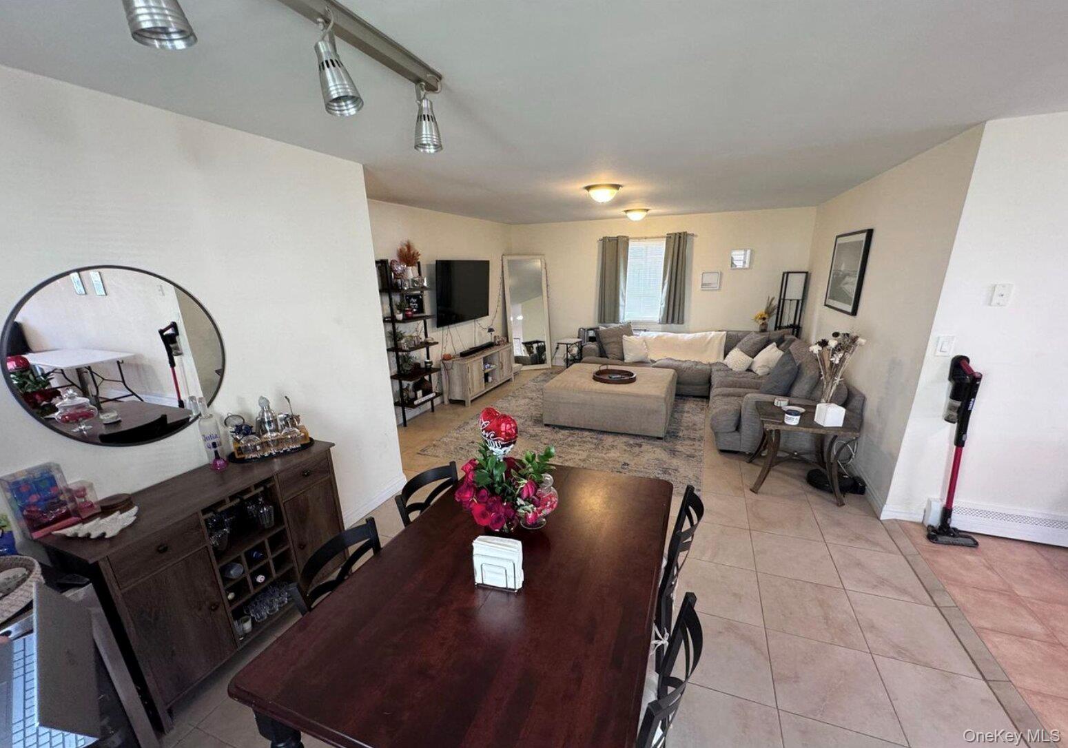 518 E Penn Street # Ground, Long Beach, NY 11561