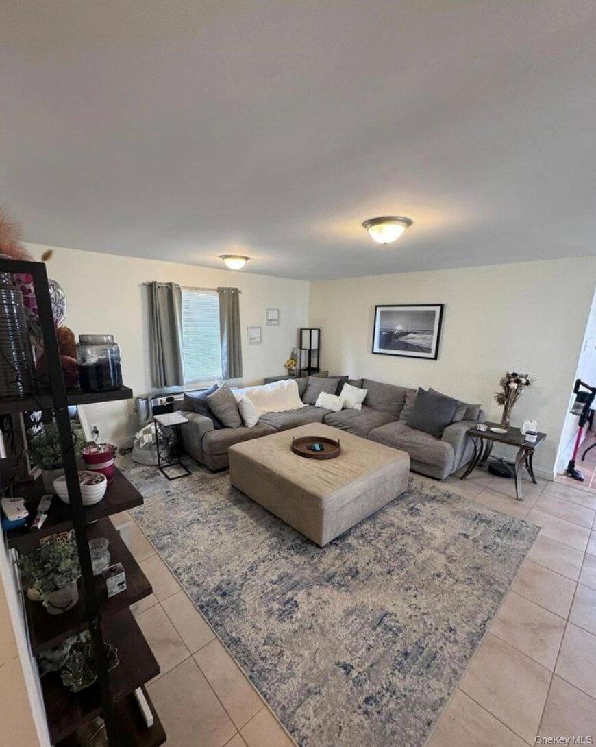 518 E Penn Street # Ground, Long Beach, NY 11561