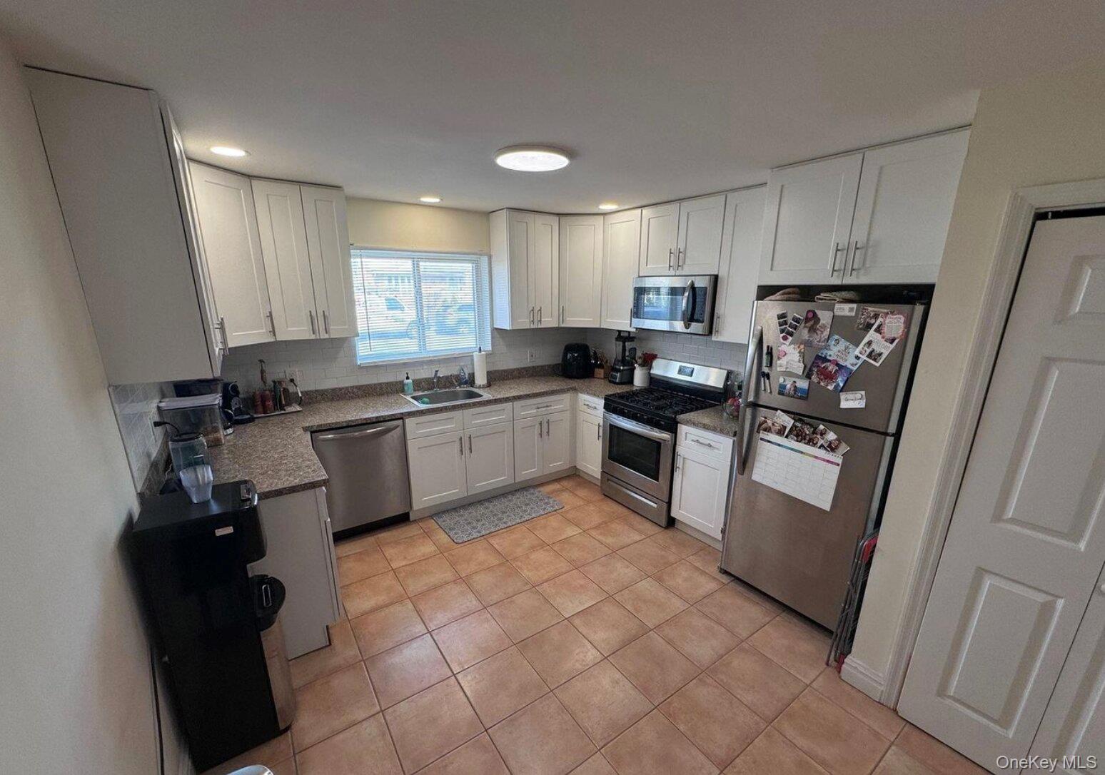 518 E Penn Street # Ground, Long Beach, NY 11561