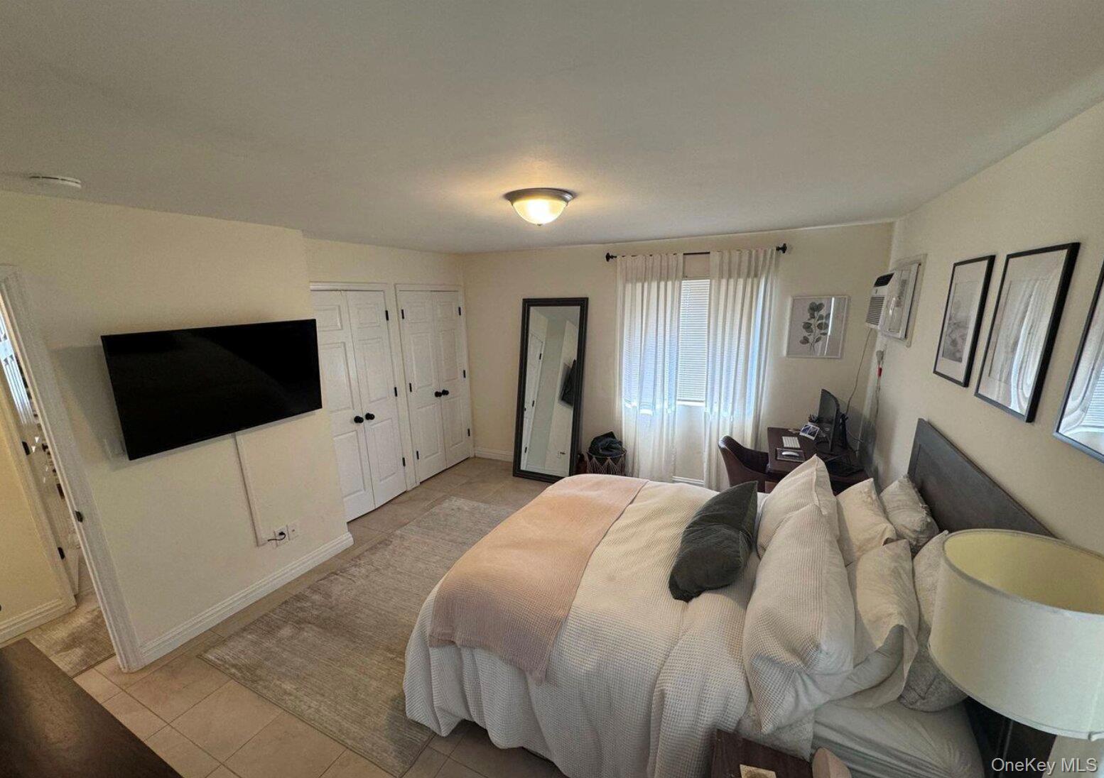 518 E Penn Street # Ground, Long Beach, NY 11561