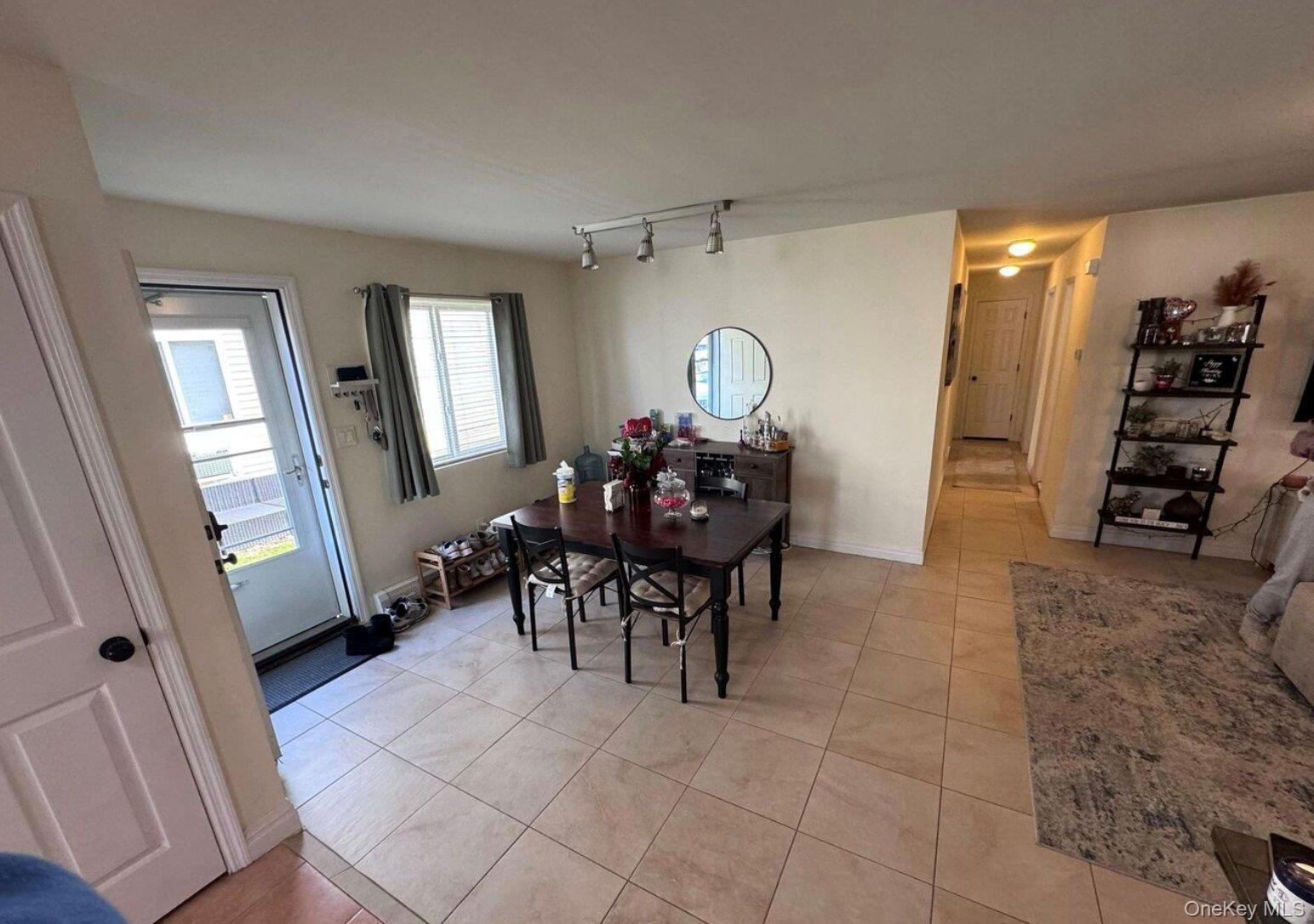 518 E Penn Street # Ground, Long Beach, NY 11561