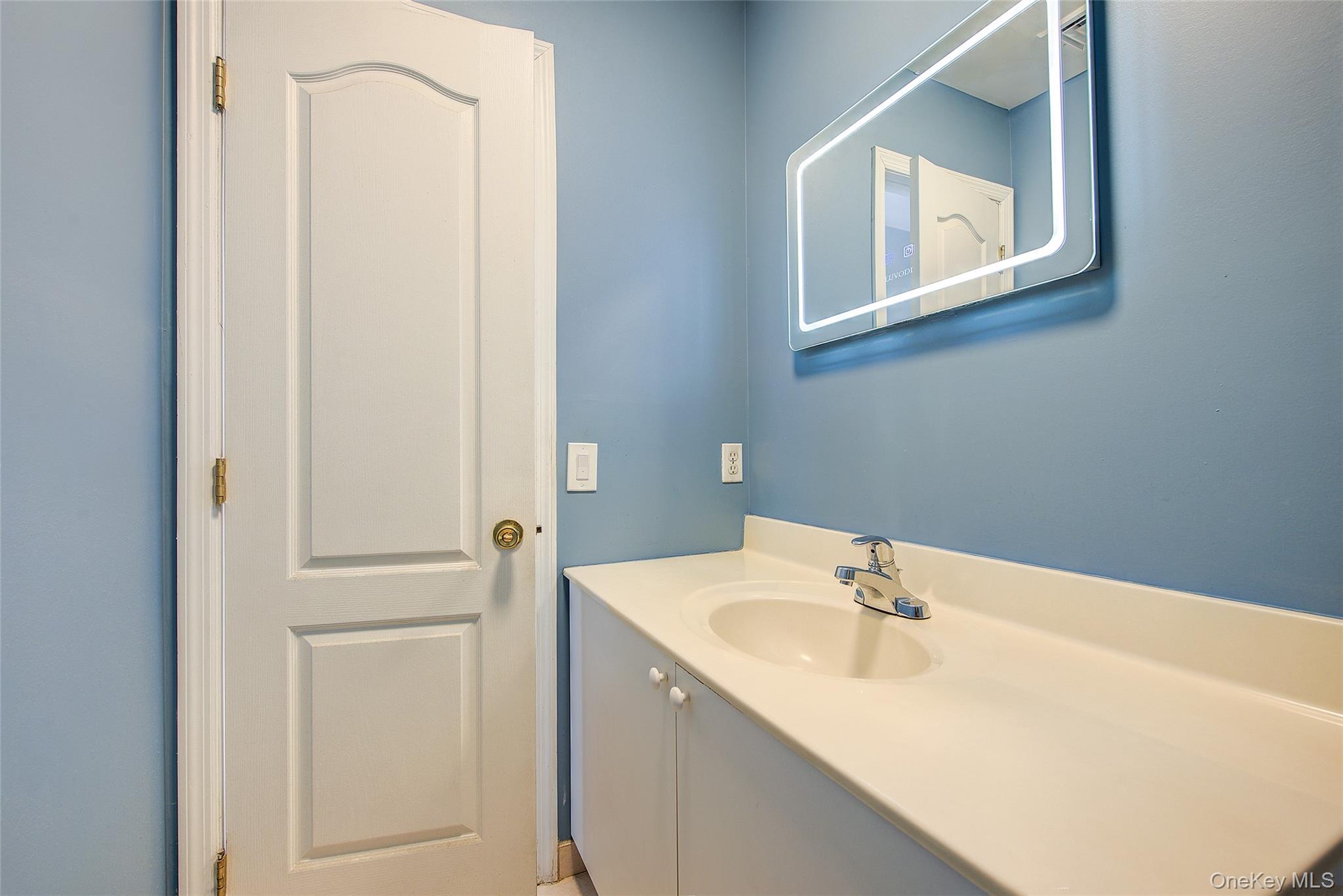 3102 Richmond Terrace, Staten Island, NY 10303