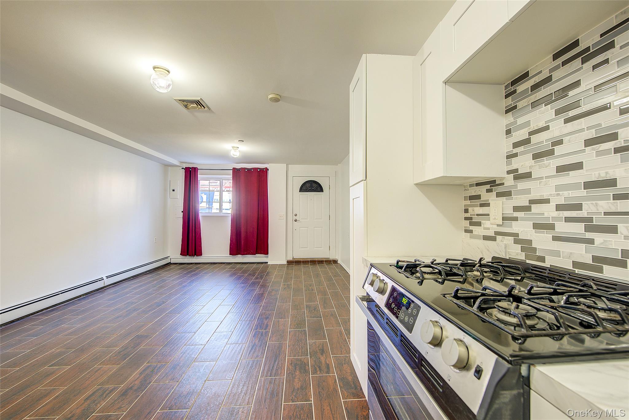 3102 Richmond Terrace, Staten Island, NY 10303