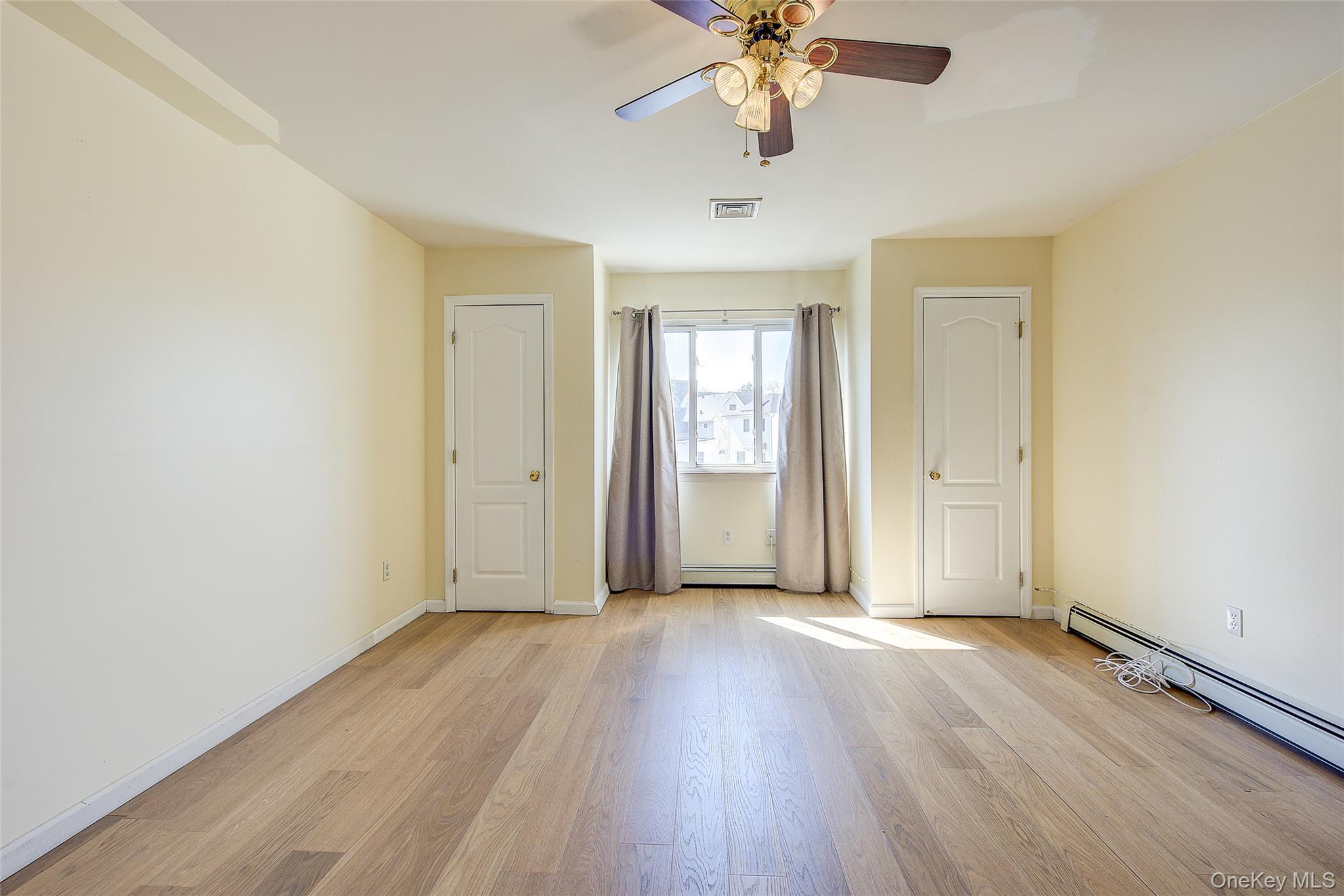 3102 Richmond Terrace, Staten Island, NY 10303