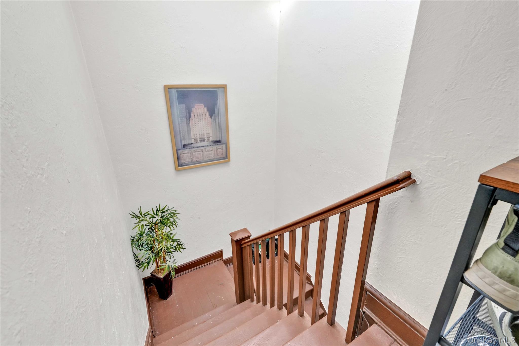 7707 Ditmars Boulevard # 2, East Elmhurst, NY 11370