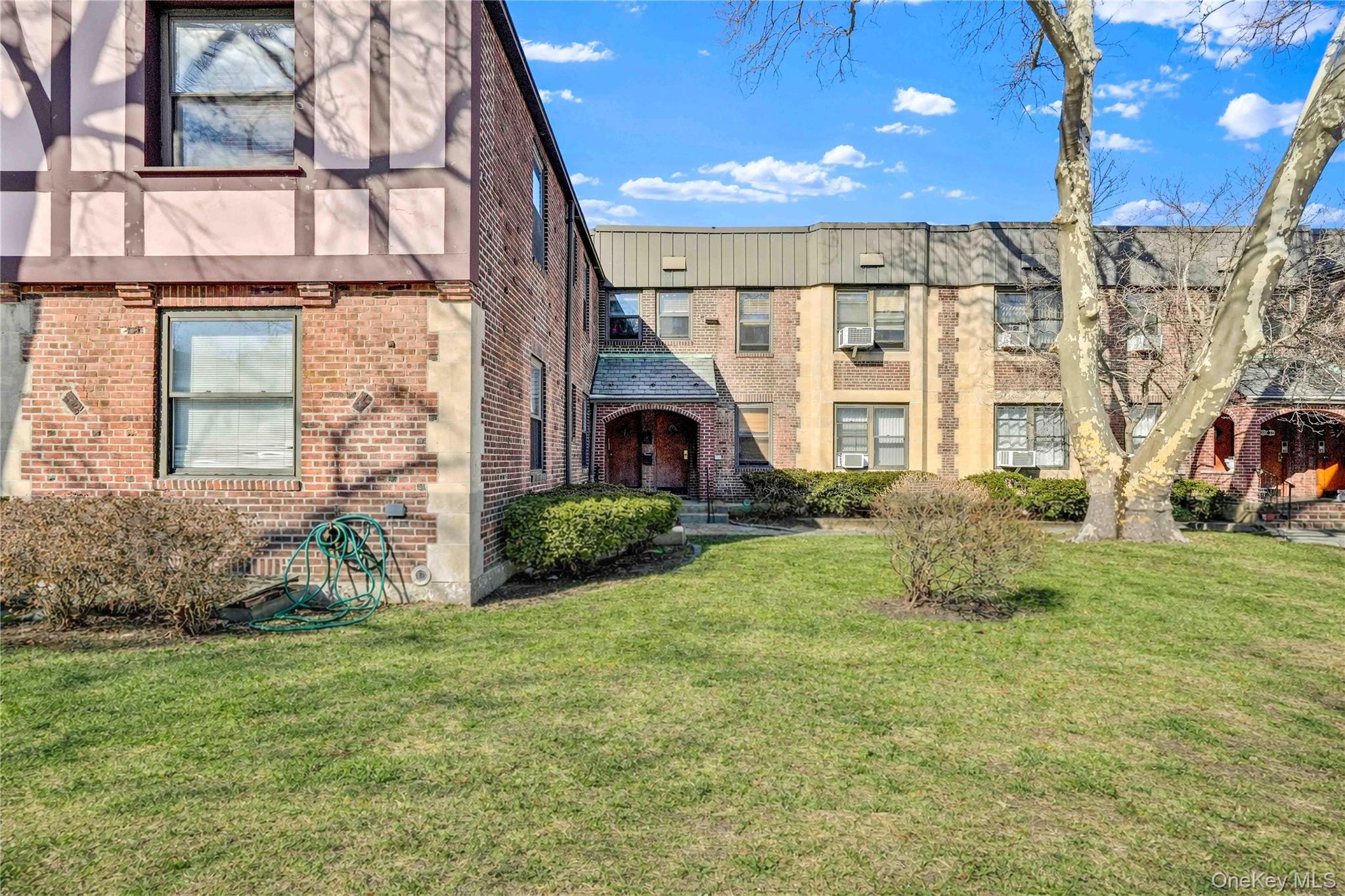 7707 Ditmars Boulevard # 2, East Elmhurst, NY 11370