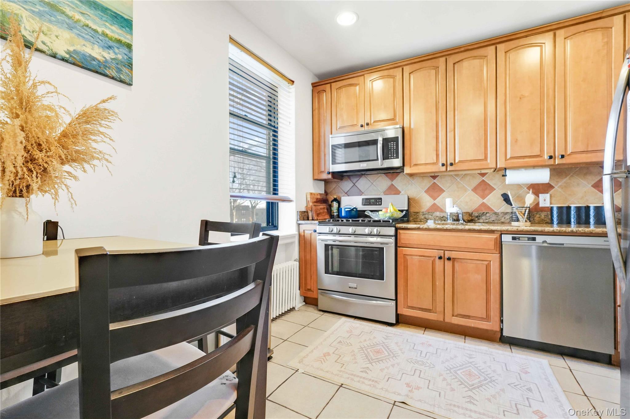 7707 Ditmars Boulevard # 2, East Elmhurst, NY 11370