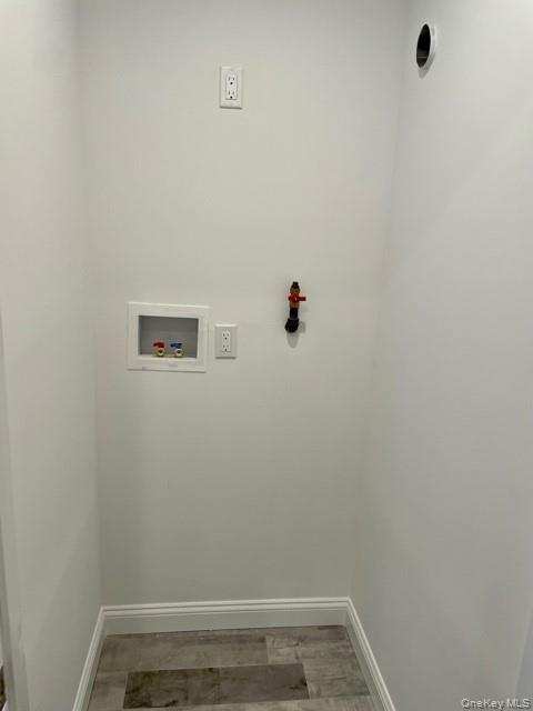 101 Davison Avenue # 2, Lynbrook, NY 11563