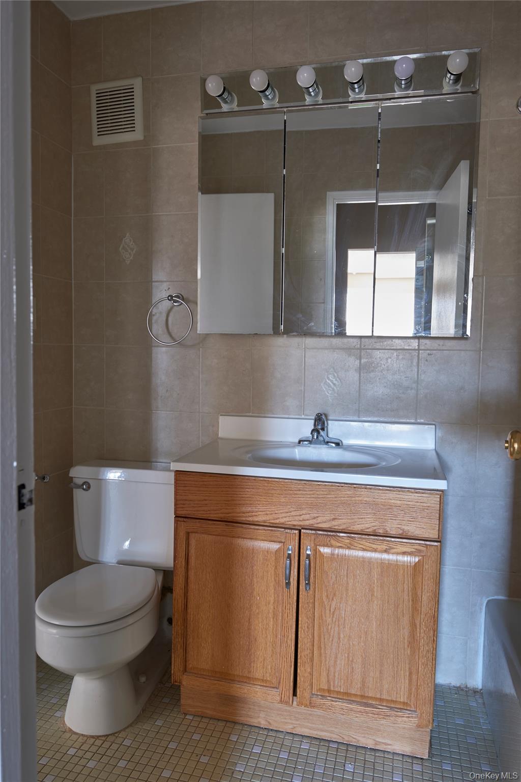 2 Consulate Drive # 1J, Tuckahoe, NY 10707