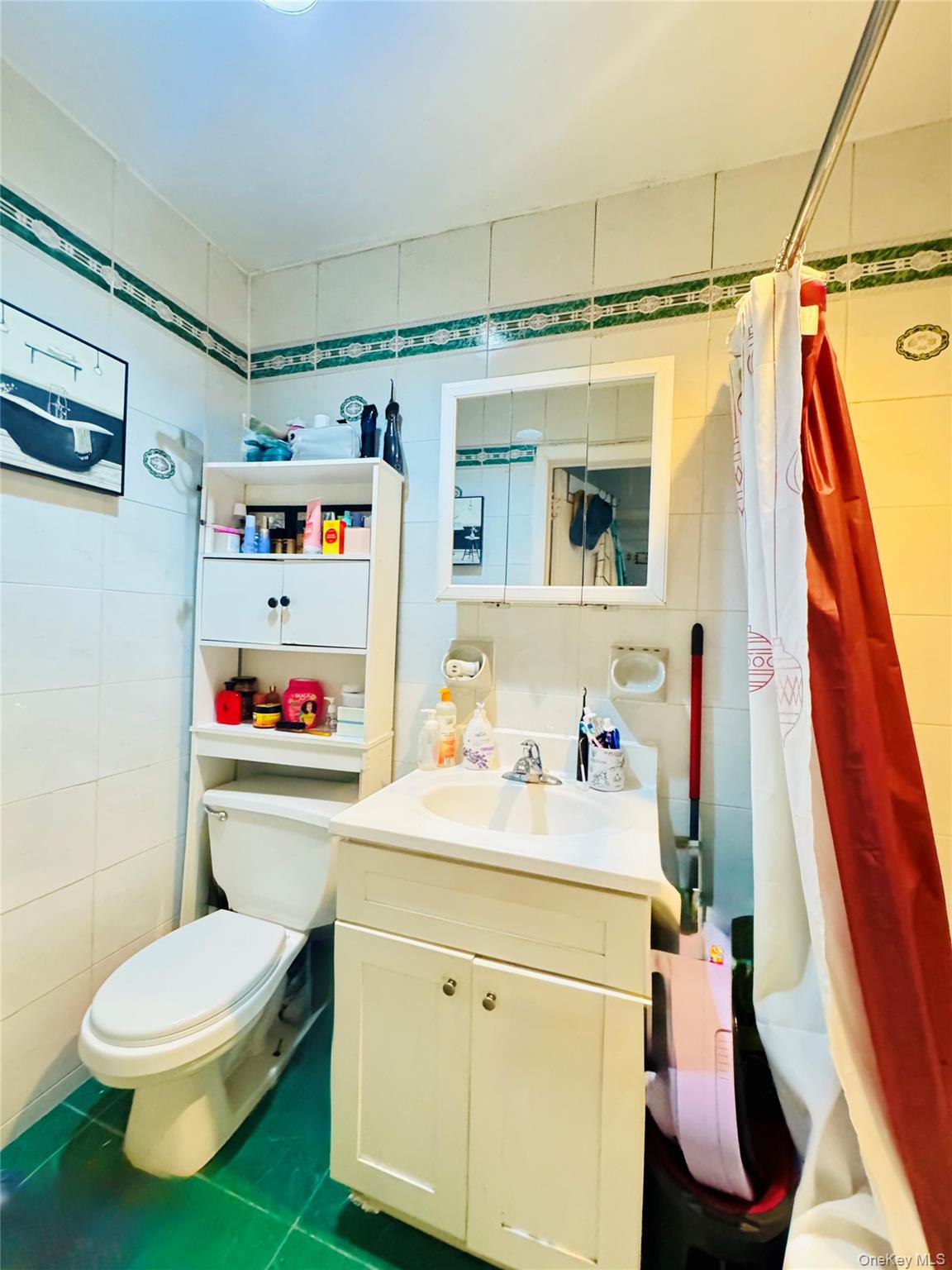 94-32 86th Road, Woodhaven, NY 11421