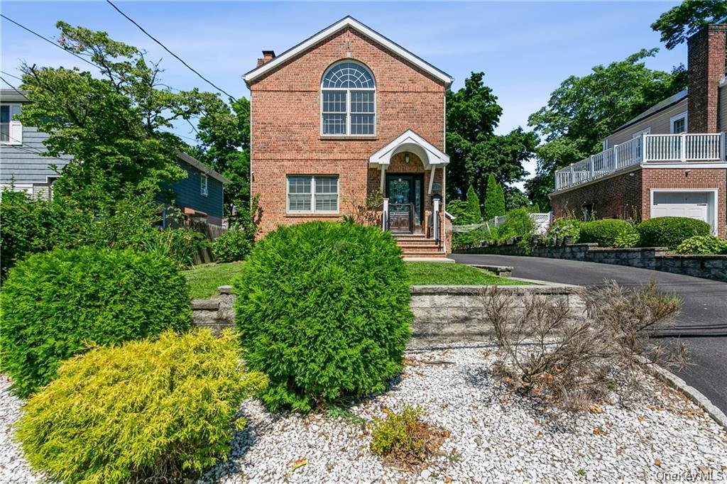 39 Croydon Road, Yonkers, NY 10710