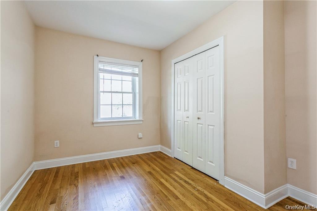 39 Croydon Road, Yonkers, NY 10710