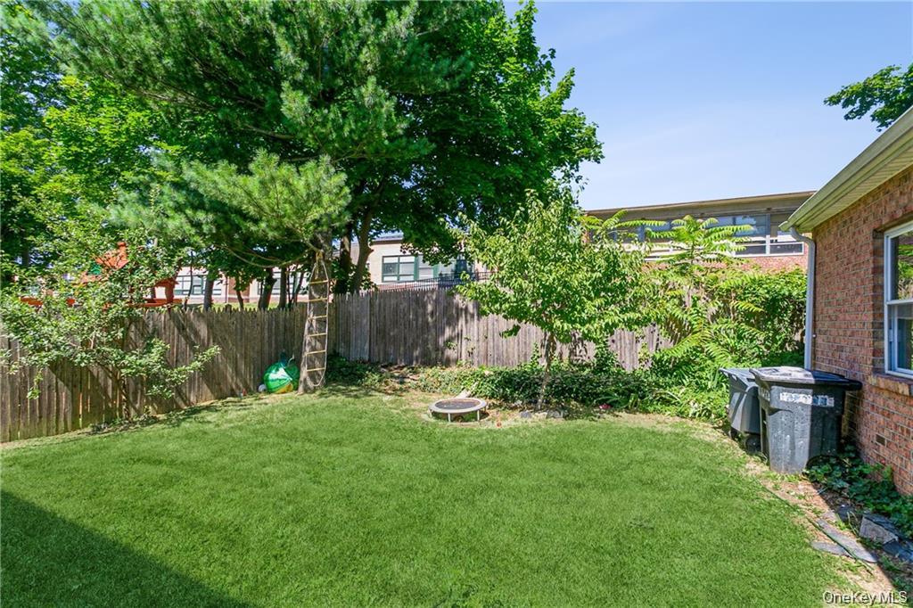 39 Croydon Road, Yonkers, NY 10710