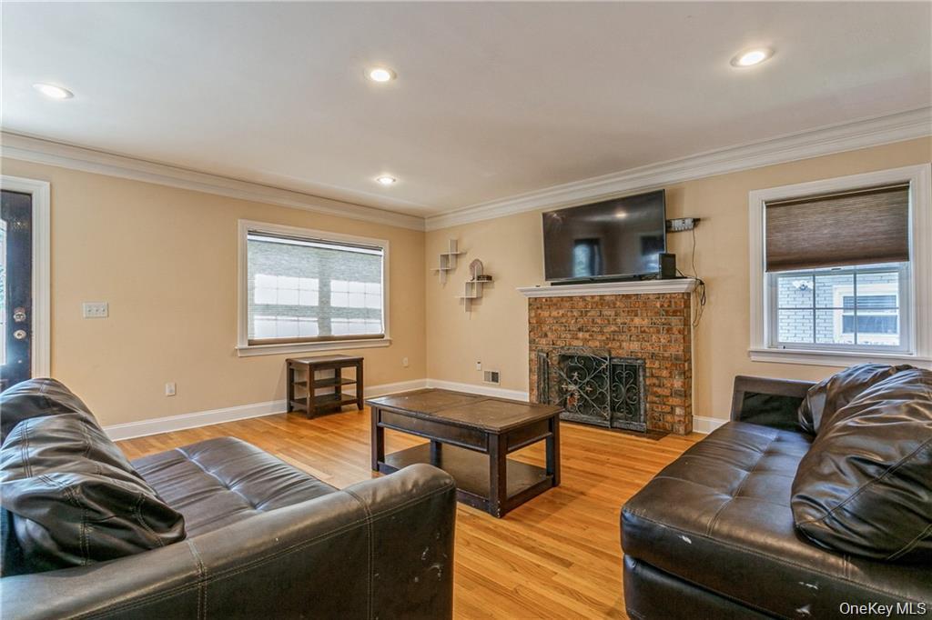 39 Croydon Road, Yonkers, NY 10710