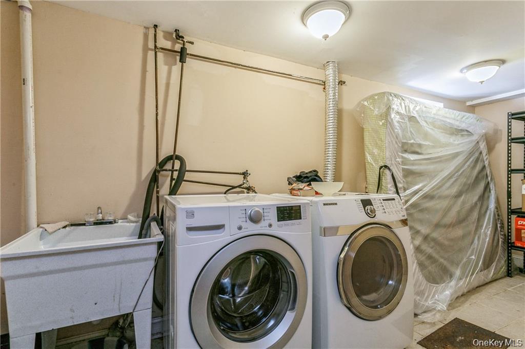 39 Croydon Road, Yonkers, NY 10710