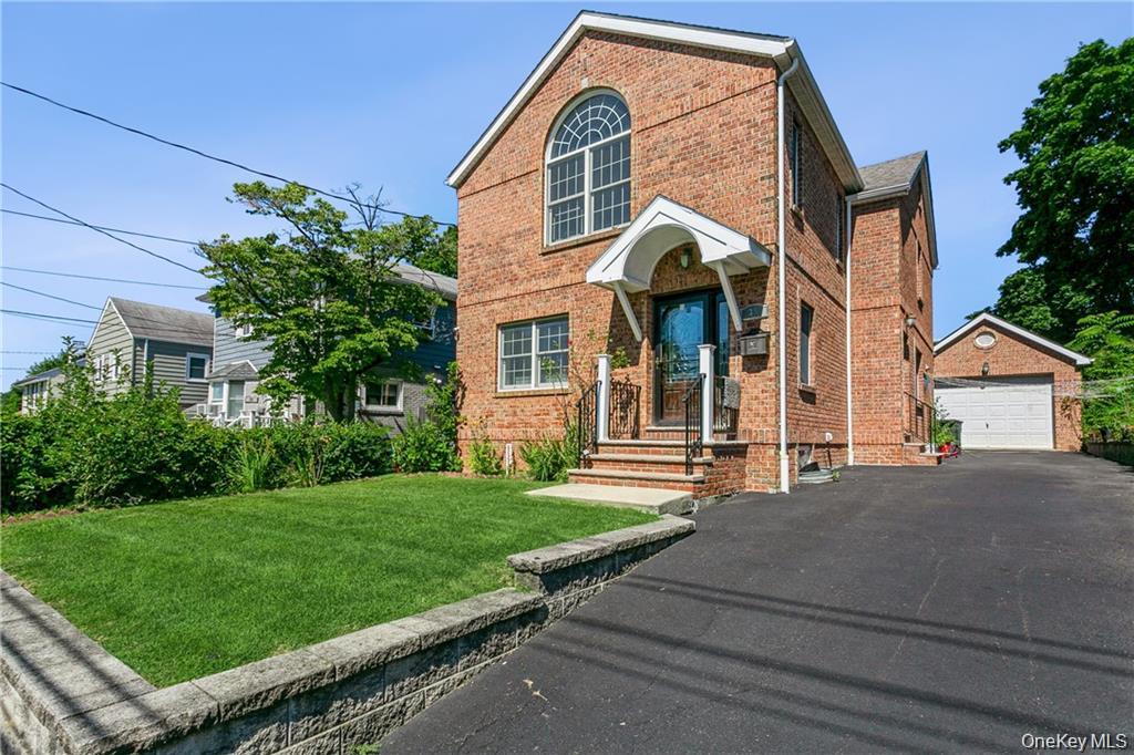 39 Croydon Road, Yonkers, NY 10710