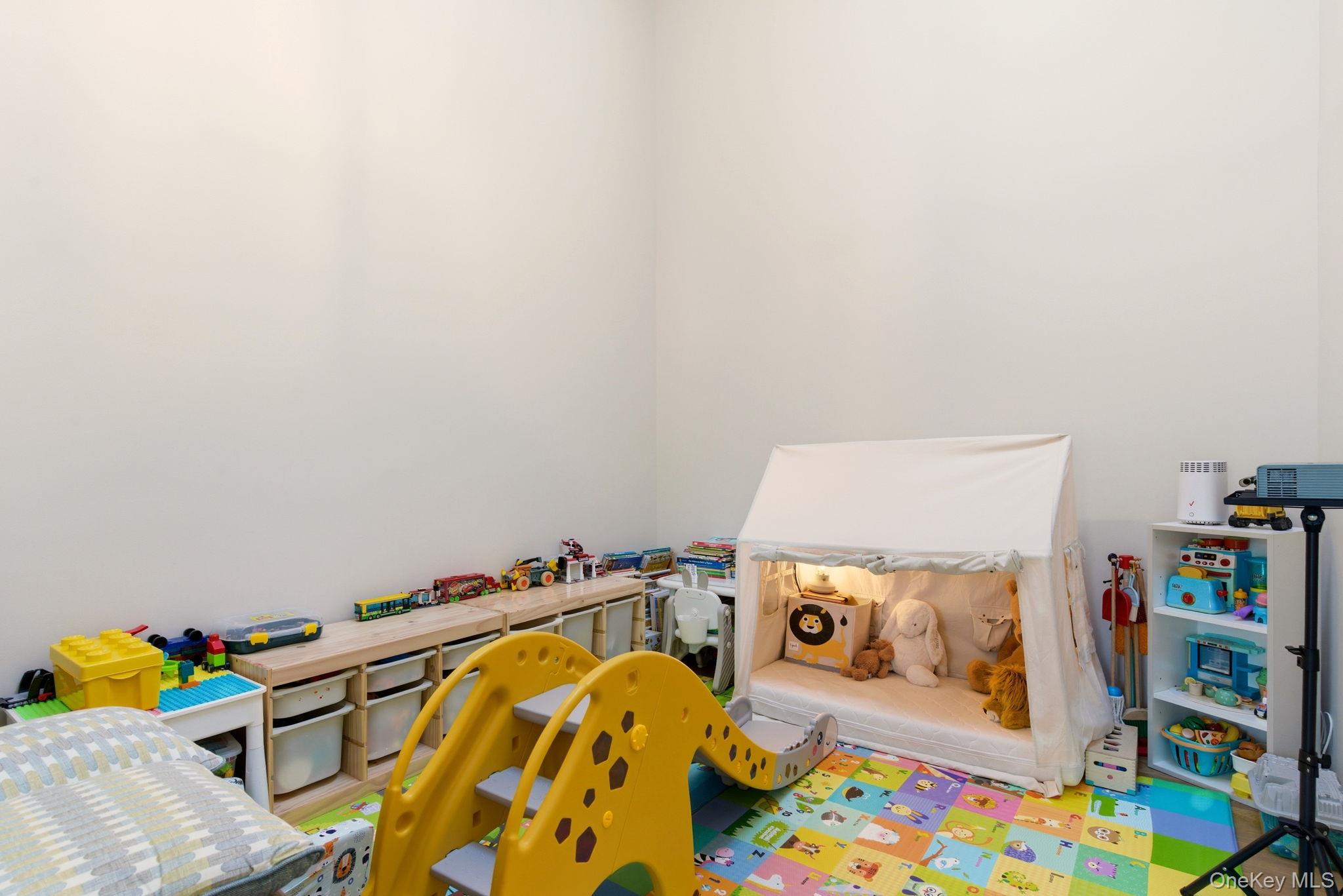 261 Vista Drive, Jericho, NY 11753