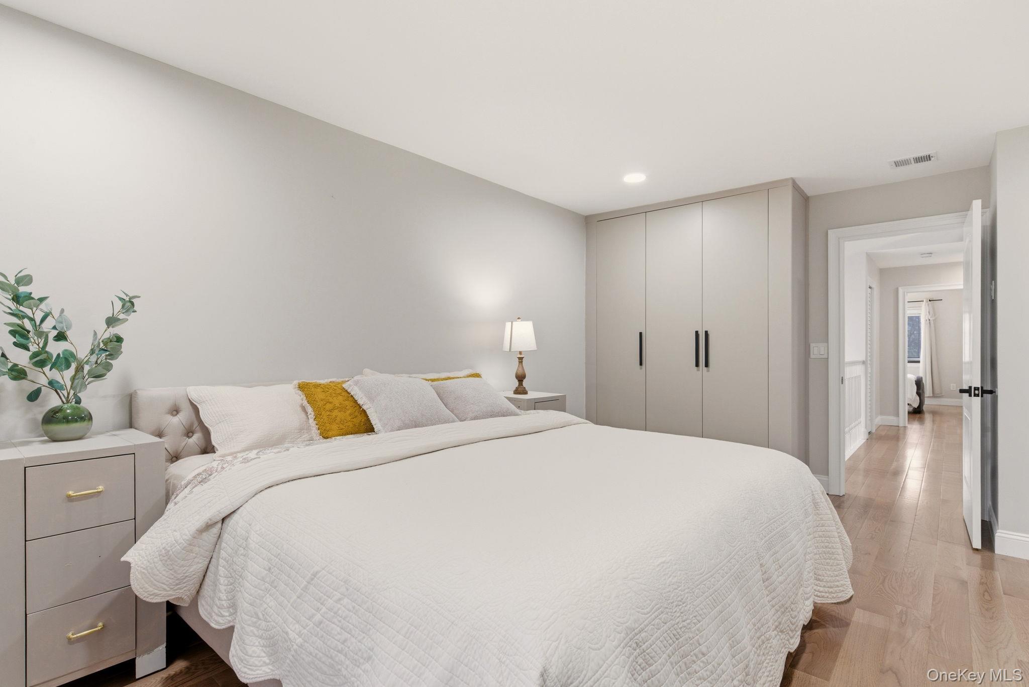 261 Vista Drive, Jericho, NY 11753