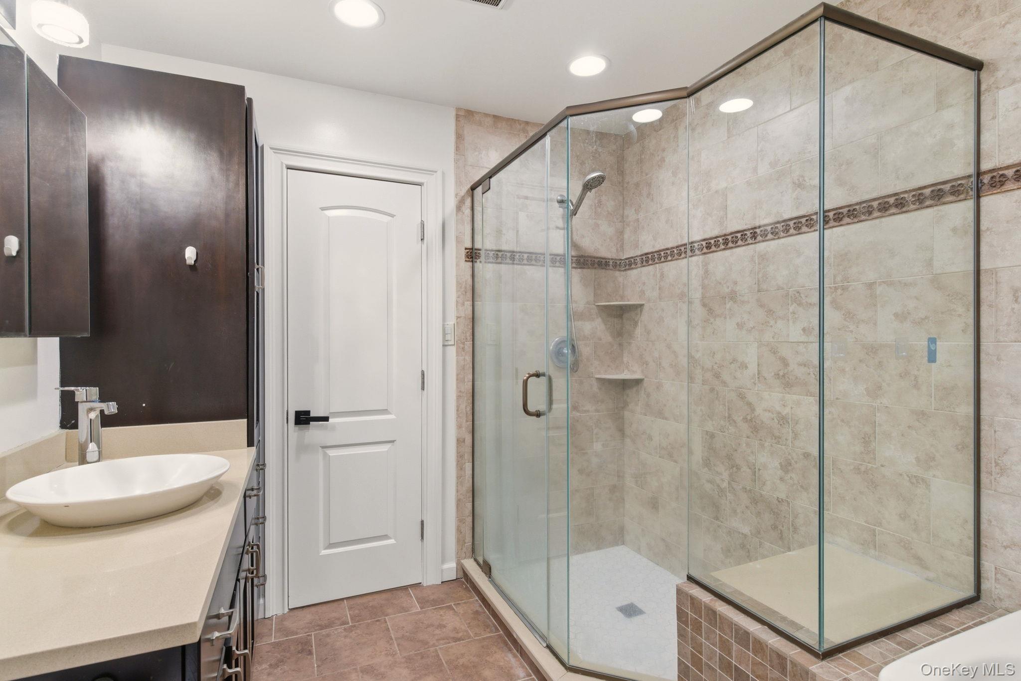 261 Vista Drive, Jericho, NY 11753