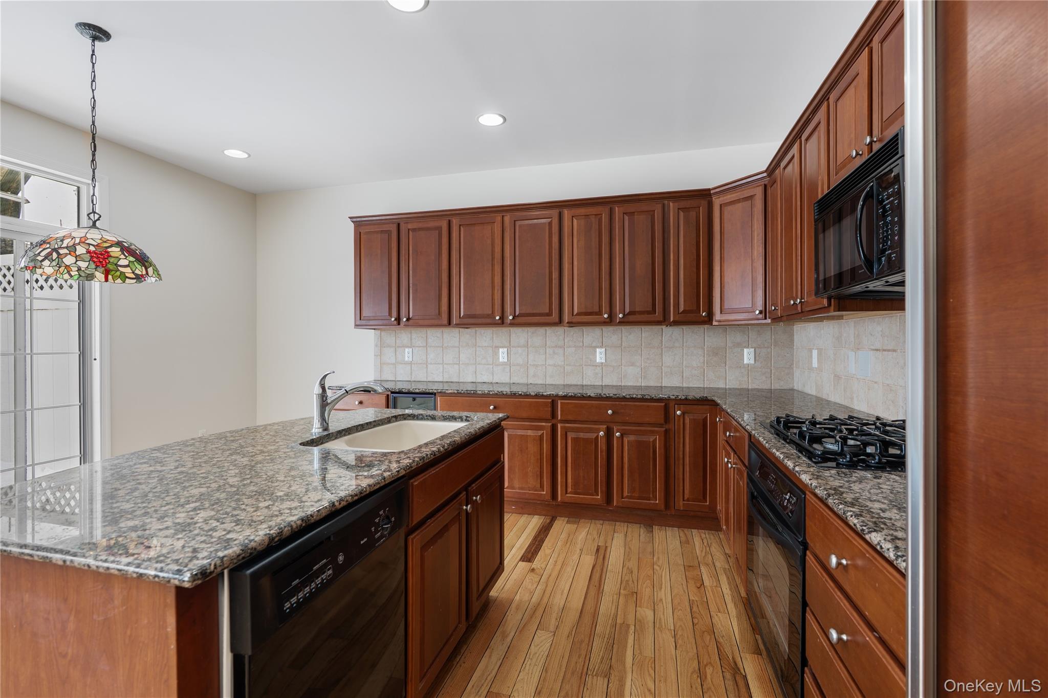 6 Turnberry Court, Monroe, NY 10950