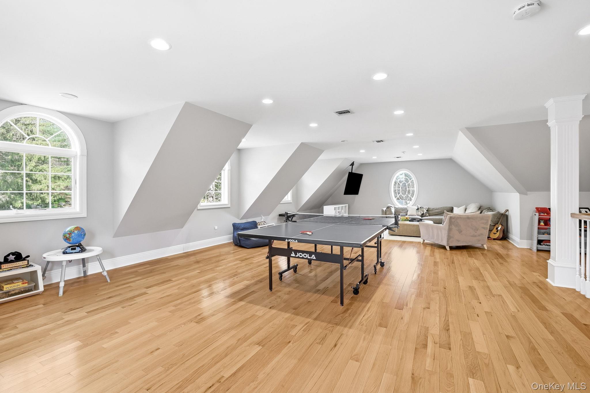 16 Hall Road, Briarcliff Manor, NY 10510