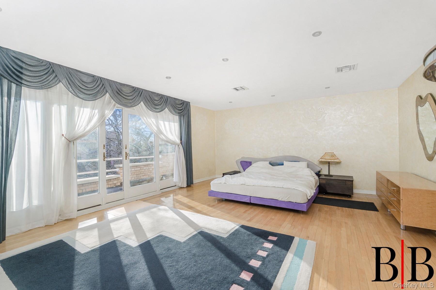 215 Arkansas Drive, Brooklyn, NY 11234