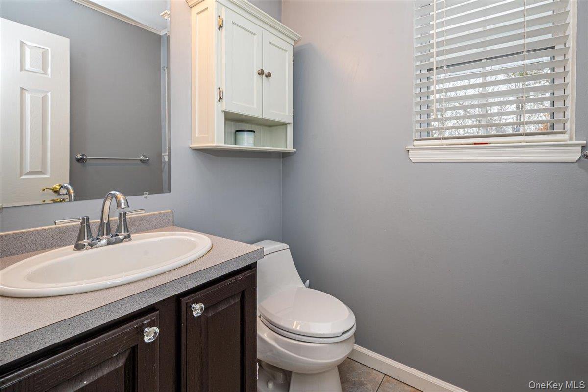 47 Cobblestone Drive, Shoreham, NY 11786