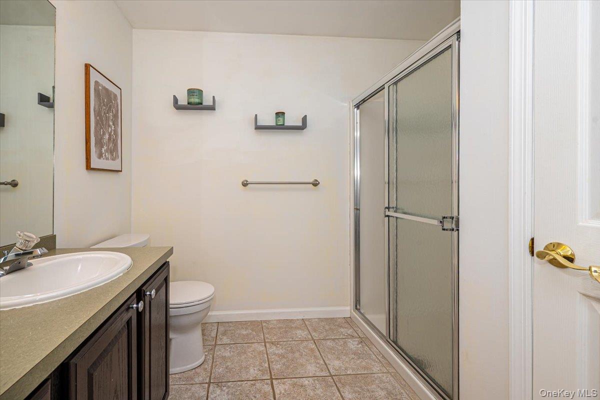 47 Cobblestone Drive, Shoreham, NY 11786