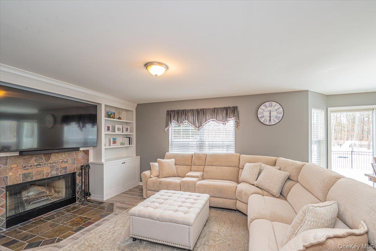 47 Cobblestone Drive, Shoreham, NY 11786