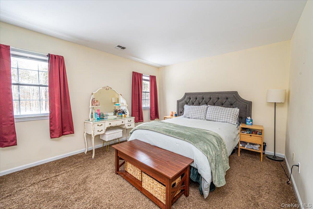 47 Cobblestone Drive, Shoreham, NY 11786