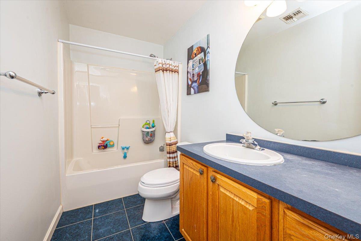 47 Cobblestone Drive, Shoreham, NY 11786