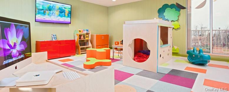 40-22 College Point Boulevard # 10R, Flushing, NY 11354