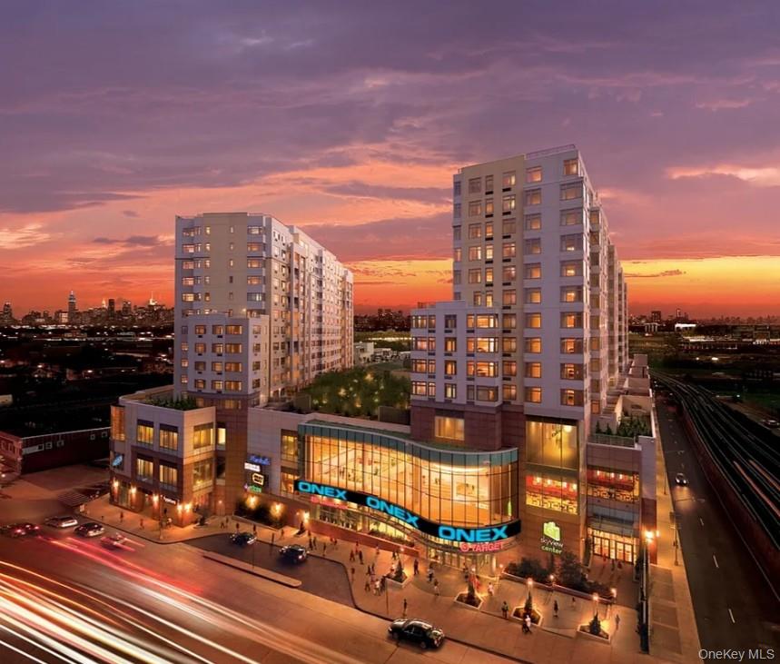 40-22 College Point Boulevard # 10R, Flushing, NY 11354