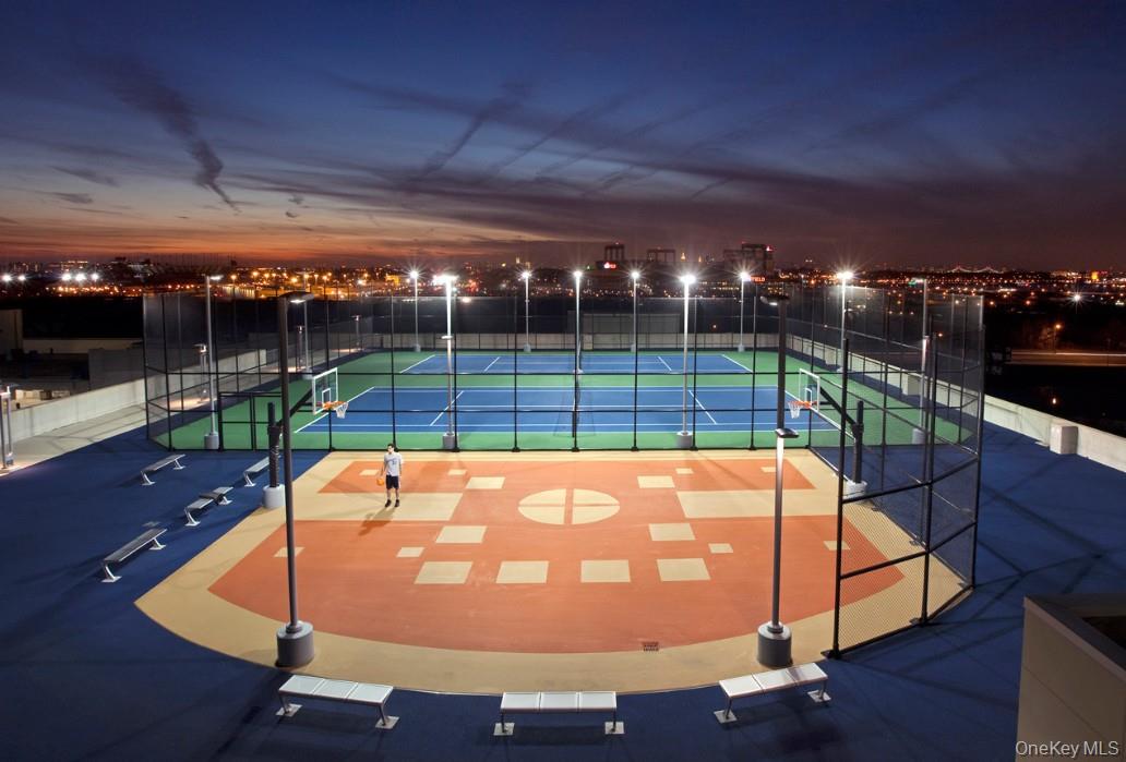 40-22 College Point Boulevard # 10R, Flushing, NY 11354