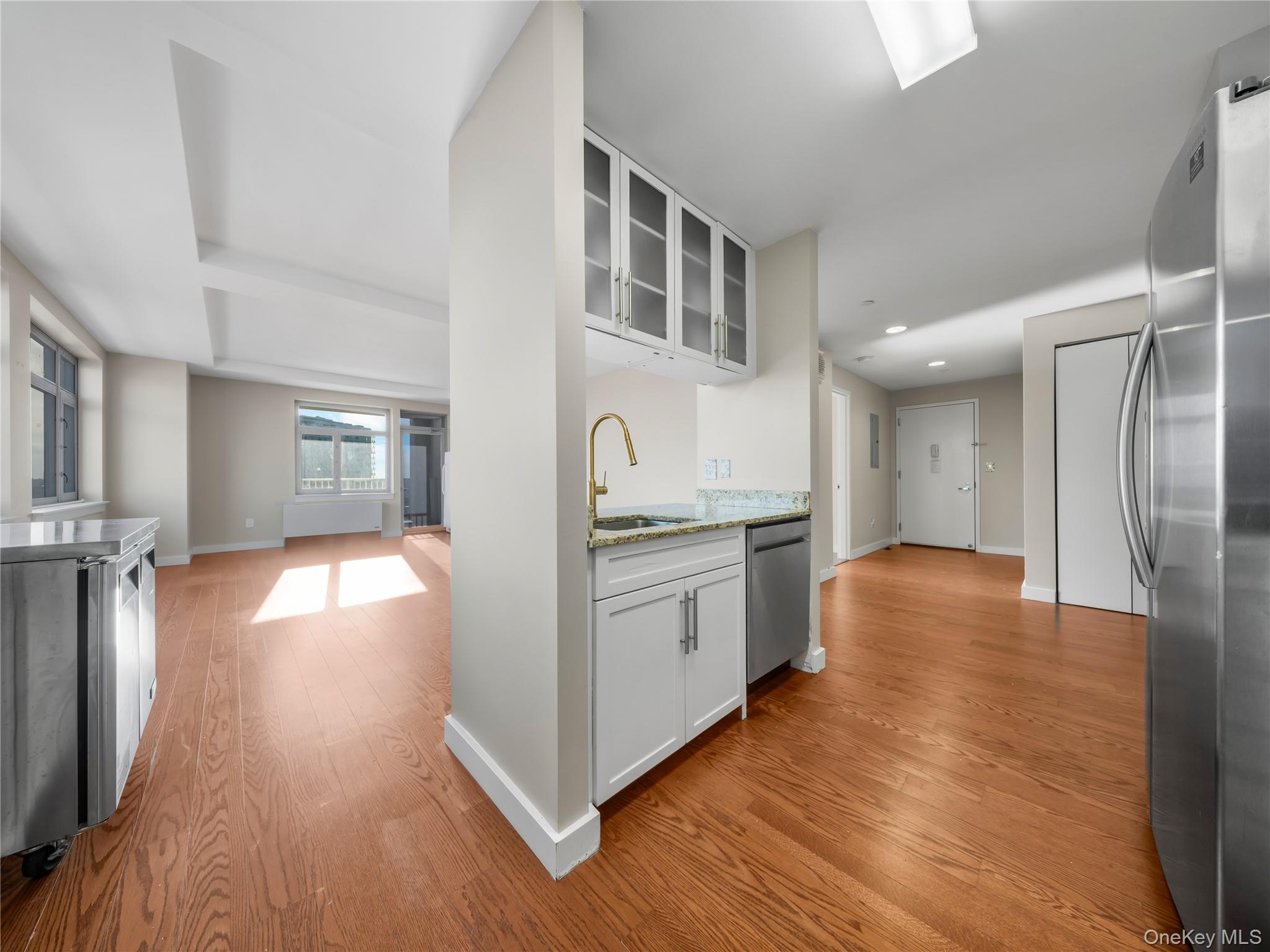 40-22 College Point Boulevard # 10R, Flushing, NY 11354