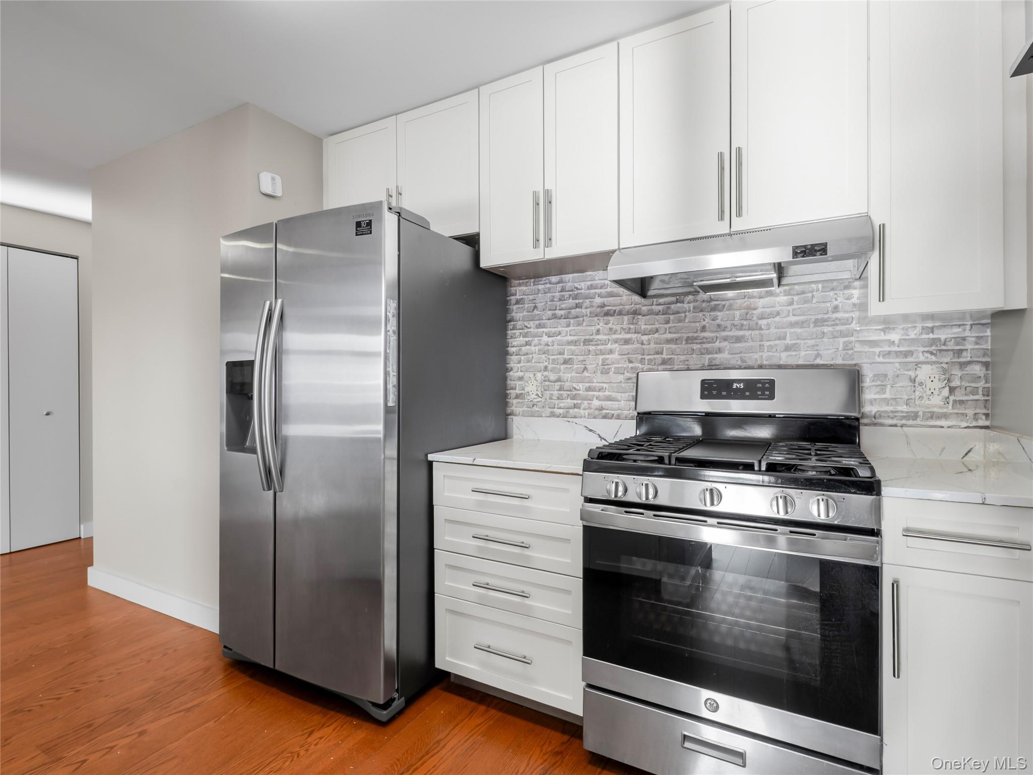 40-22 College Point Boulevard # 10R, Flushing, NY 11354