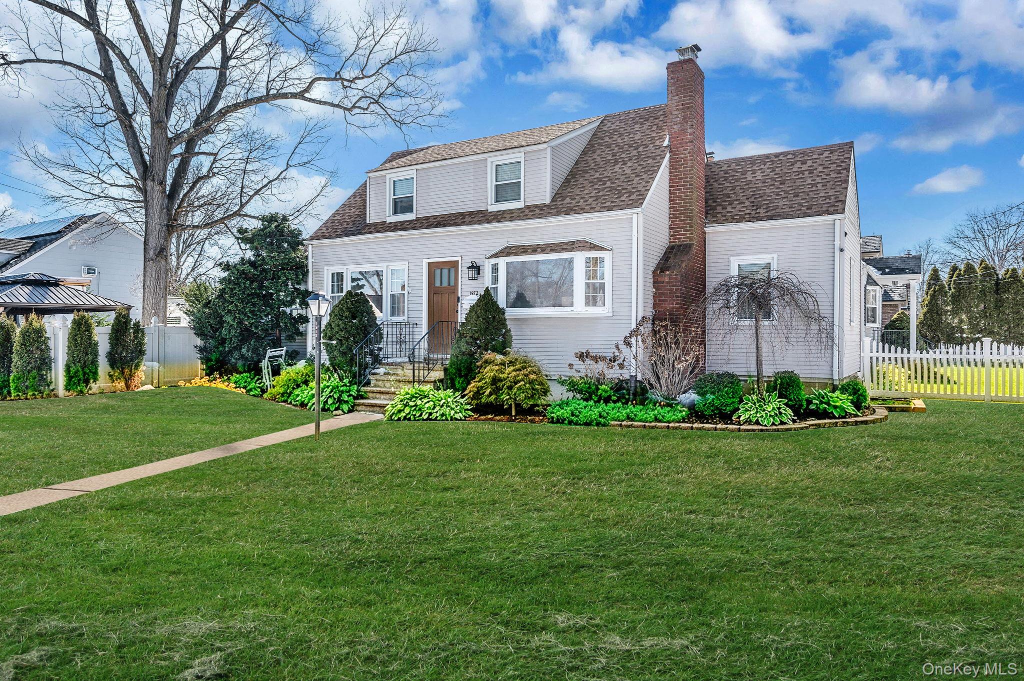 1972 Russell Street, North Bellmore, NY 11710