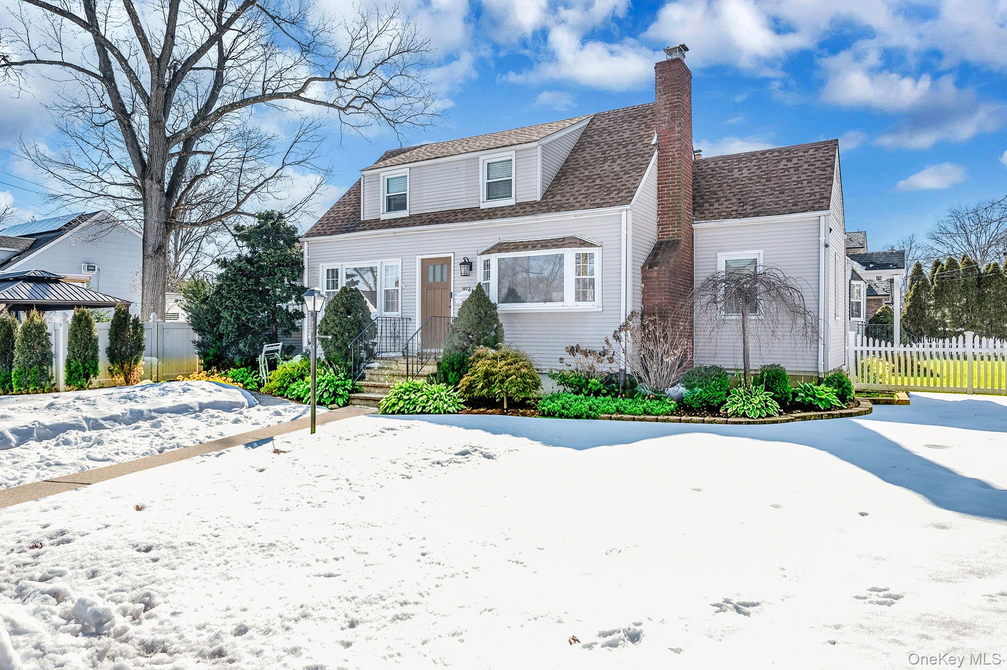 1972 Russell Street, North Bellmore, NY 11710