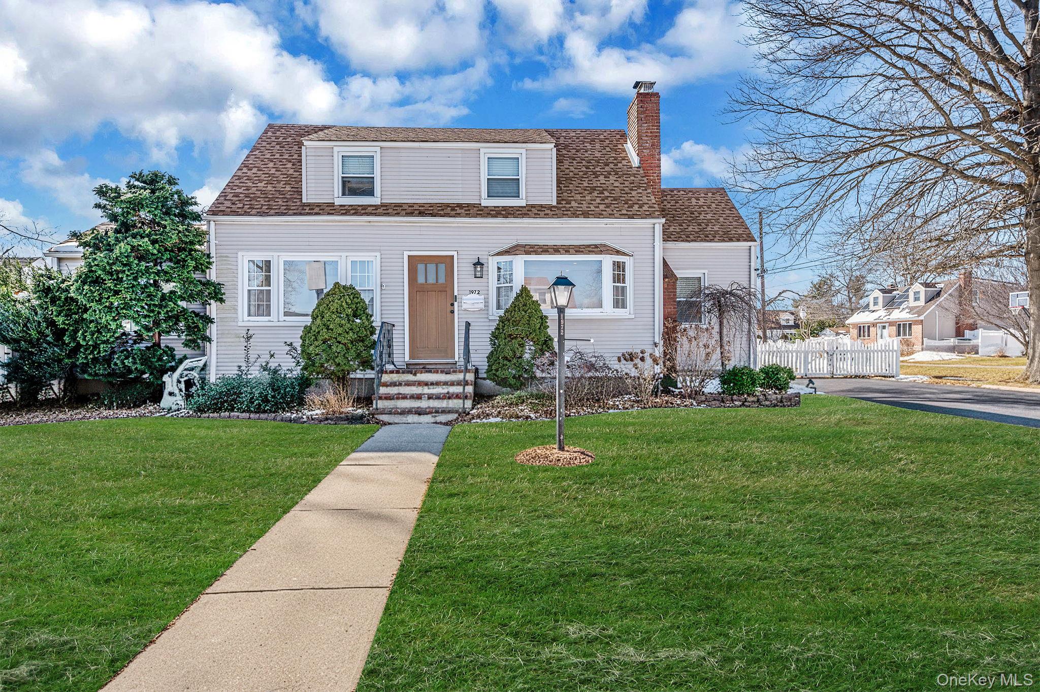 1972 Russell Street, North Bellmore, NY 11710