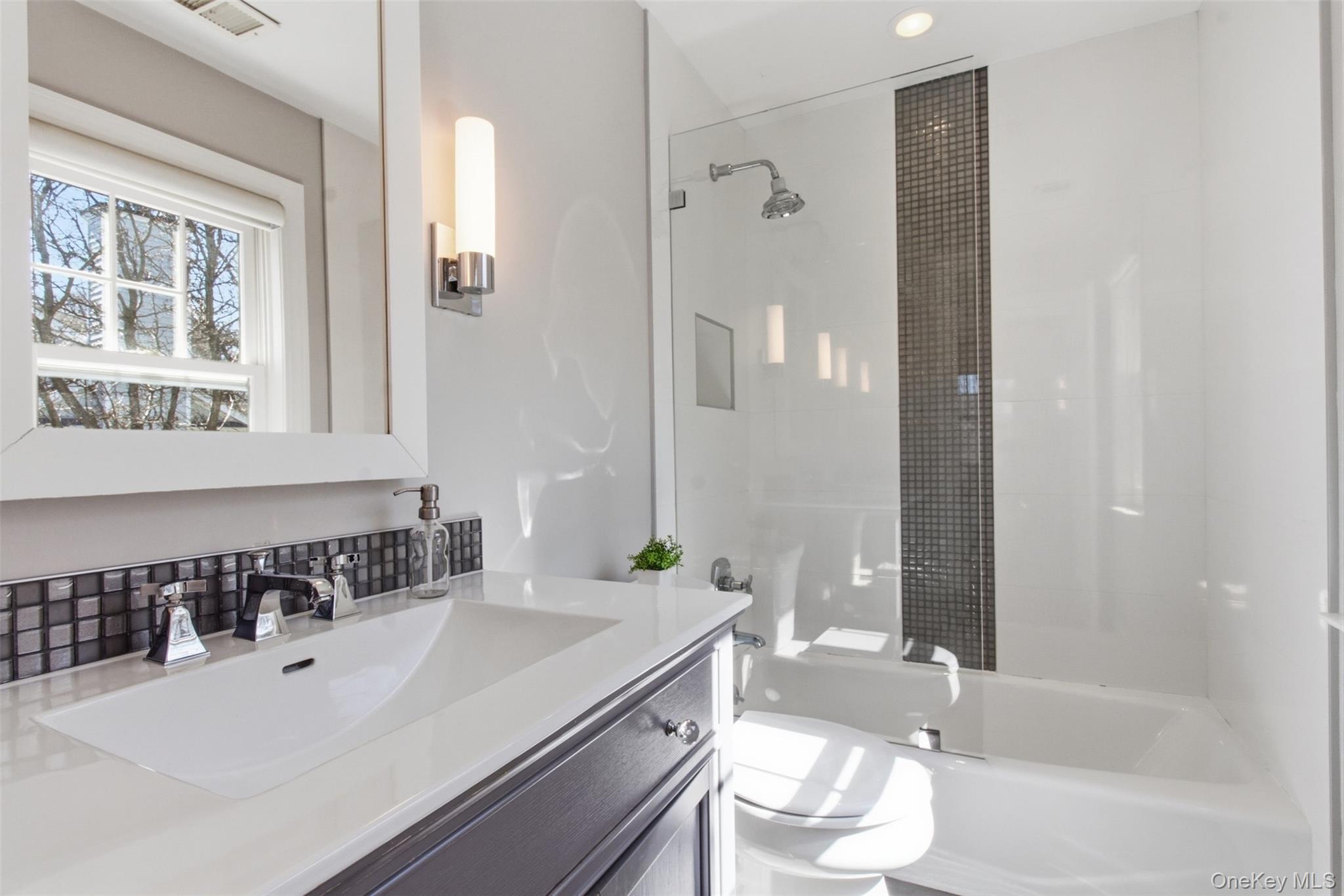 4 Johnson Place, Rye, NY 10580