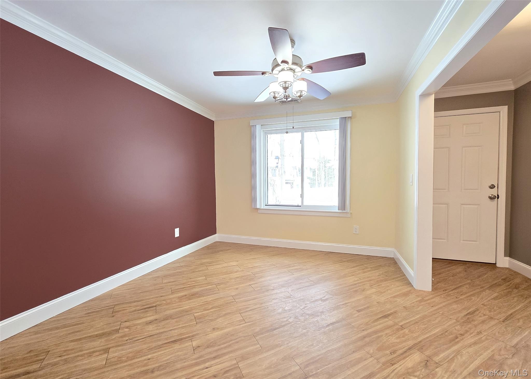 786 Hilltop Court, Coram, NY 11727