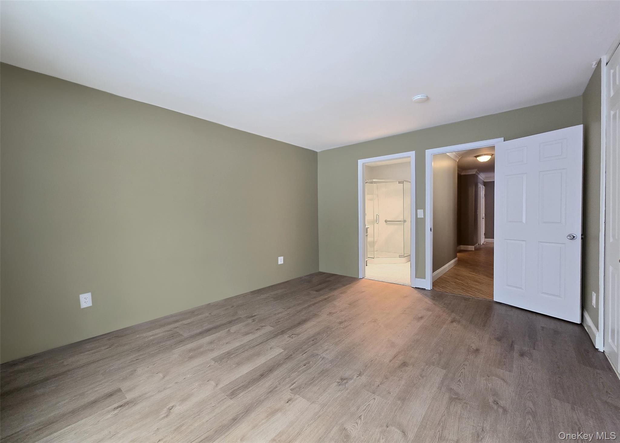 786 Hilltop Court, Coram, NY 11727